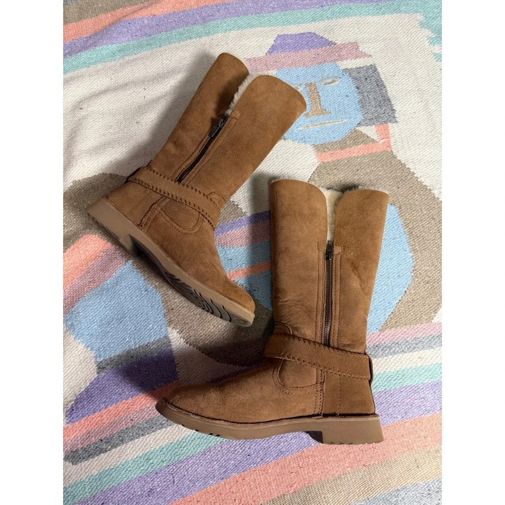 UGG classic braiden
